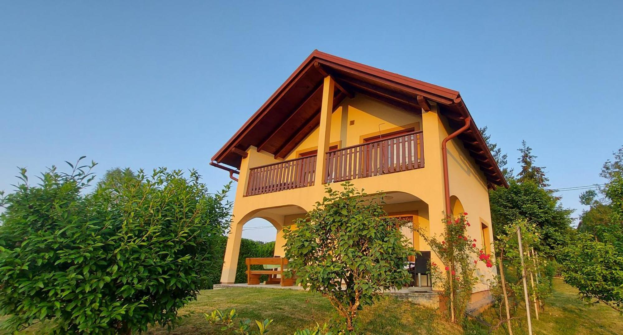 Holiday House And Apartments Vale دوغا غيسا المظهر الخارجي الصورة
